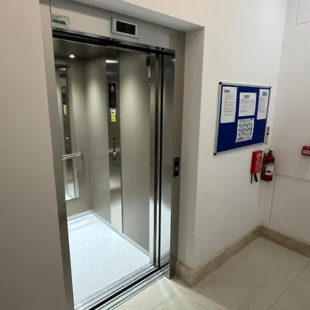 Varka - Modern Family Friendly And Accessible For *