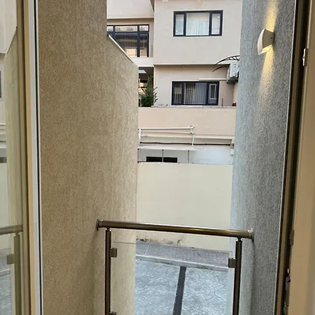 Varka - Modern Family Friendly And Accessible For Διαμέρισμα