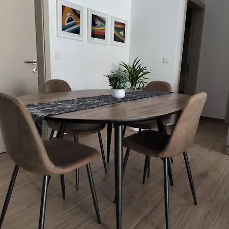 Διαμέρισμα Varka - Modern Family Friendly And Accessible For *