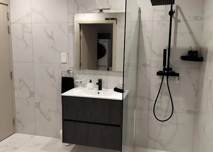 Varka - Modern Family Friendly And Accessible For Marsaxlokk